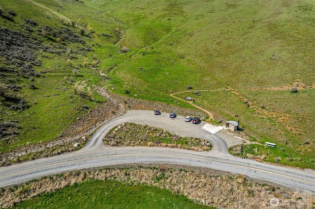 61 Twin Ponds Lane, Cashmere, WA 98815