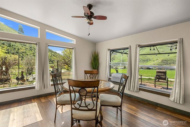 61 Twin Ponds Lane, Cashmere, WA 98815