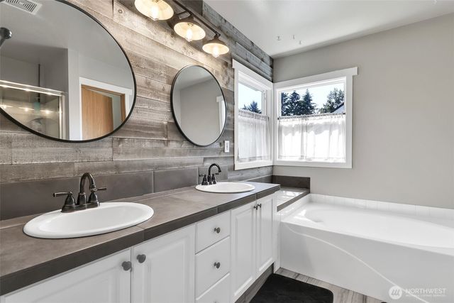21516 102nd Street E, Bonney Lake, WA 98391