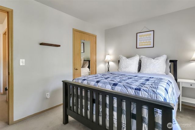 21516 102nd Street E, Bonney Lake, WA 98391