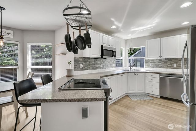 21516 102nd Street E, Bonney Lake, WA 98391