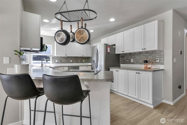 21516 102nd Street E, Bonney Lake, WA 98391