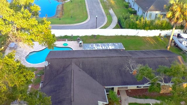 13603 WESTSHIRE DRIVE, Tampa, FL 33618
