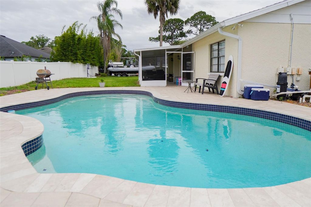 Image 22 of property listing at 13603 WESTSHIRE DRIVE, Tampa, FL 33618