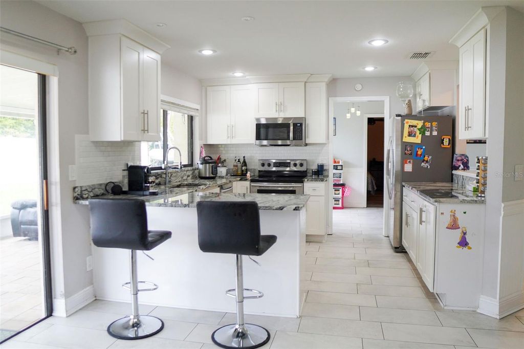 Image 25 of property listing at 13603 WESTSHIRE DRIVE, Tampa, FL 33618