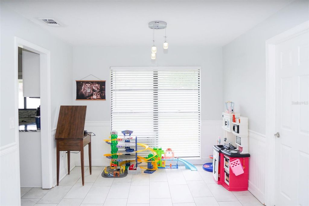 Image 28 of property listing at 13603 WESTSHIRE DRIVE, Tampa, FL 33618