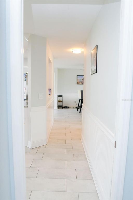 Image 33 of property listing at 13603 WESTSHIRE DRIVE, Tampa, FL 33618