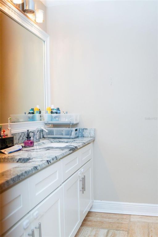 Image 39 of property listing at 13603 WESTSHIRE DRIVE, Tampa, FL 33618