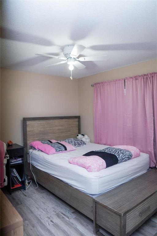 Image 45 of property listing at 13603 WESTSHIRE DRIVE, Tampa, FL 33618