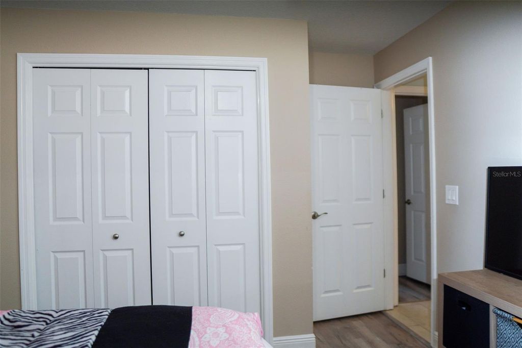 Image 46 of property listing at 13603 WESTSHIRE DRIVE, Tampa, FL 33618