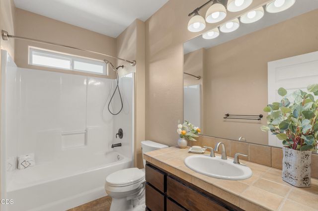 642 Sheffield Drive, Eagle Point, OR 97524