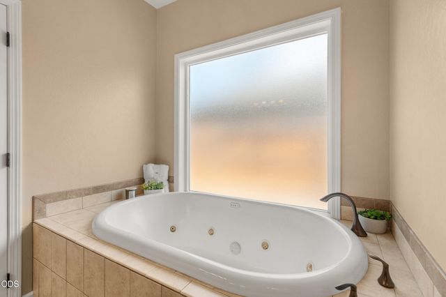 642 Sheffield Drive, Eagle Point, OR 97524