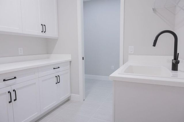 8100 SLIPWAY DRIVE, Sarasota, FL 34240