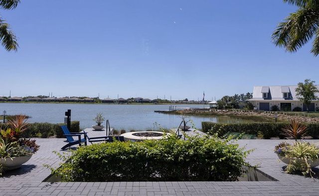 8100 SLIPWAY DRIVE, Sarasota, FL 34240