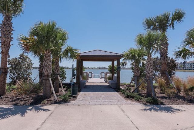 8100 SLIPWAY DRIVE, Sarasota, FL 34240