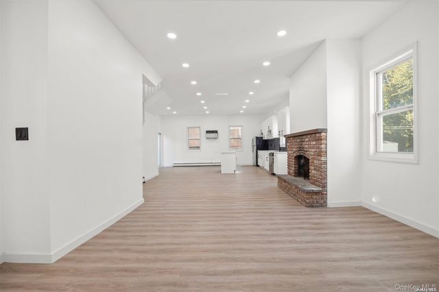 6626 53rd Road, Maspeth, NY 11378