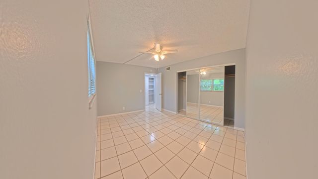 2301 SE 4th Street 3, Boynton Beach, FL 33435