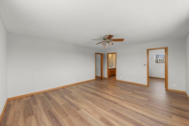 21519 Cormorant Street, Crest Hill, IL 60435