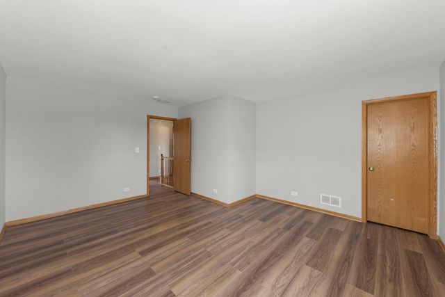 21519 Cormorant Street, Crest Hill, IL 60435