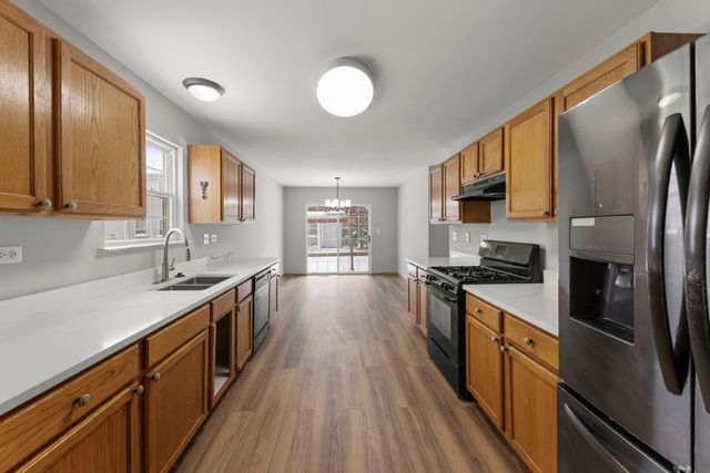 21519 Cormorant Street, Crest Hill, IL 60435