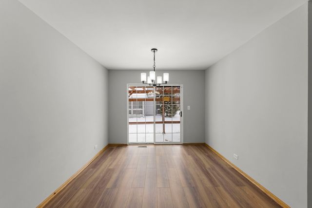 21519 Cormorant Street, Crest Hill, IL 60435