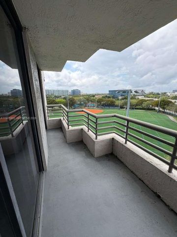 3300 NE 191st St 801, Aventura, FL 33180