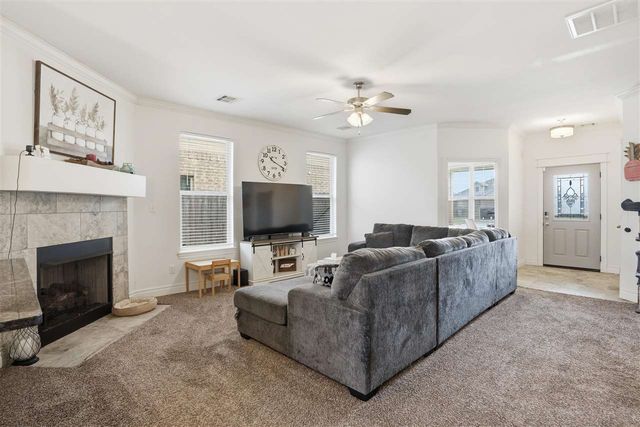 913 SW 80th St, Lawton, OK 73505