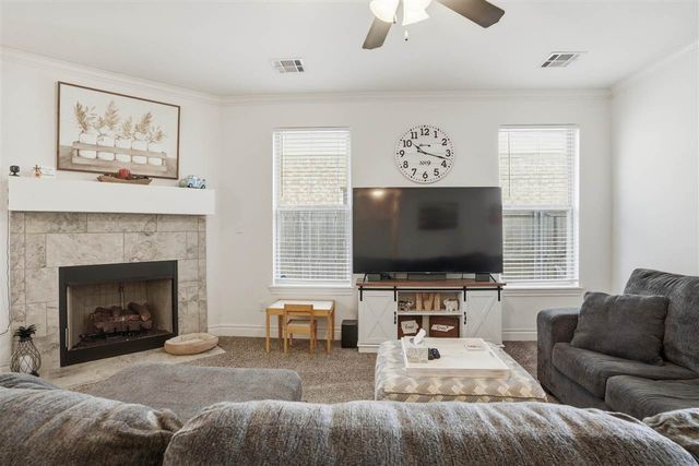 913 SW 80th St, Lawton, OK 73505