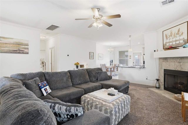 913 SW 80th St, Lawton, OK 73505