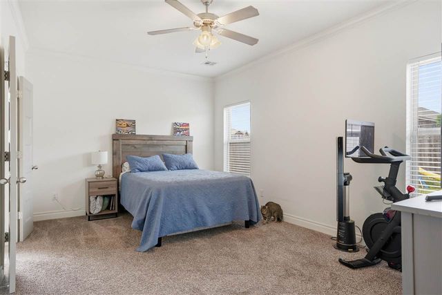 913 SW 80th St, Lawton, OK 73505