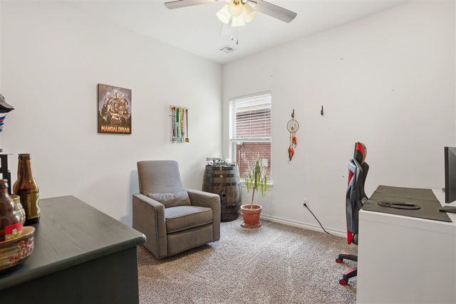 913 SW 80th St, Lawton, OK 73505
