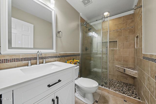 399 Hillcrest Drive, Greeneville, TN 37745