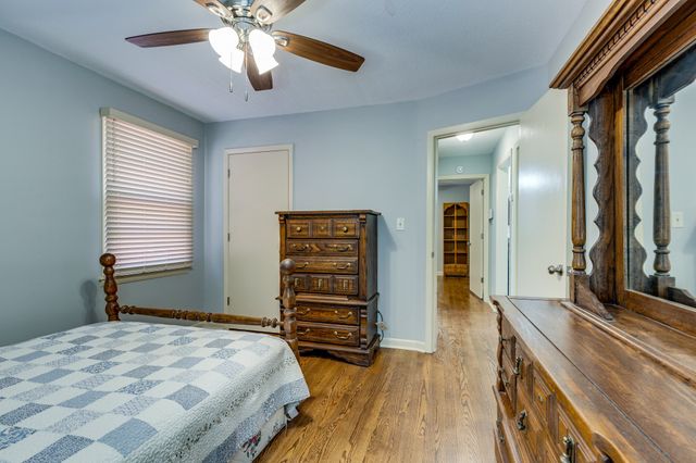 2023 Denise Dr, Columbia, TN 38401