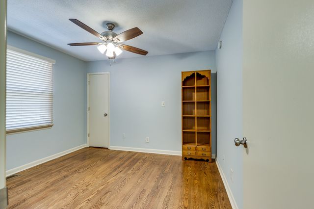 2023 Denise Dr, Columbia, TN 38401