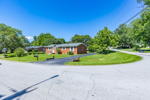2023 Denise Dr, Columbia, TN 38401