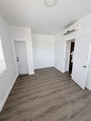 402 NW 12th Avenue 213, Miami, FL 33128