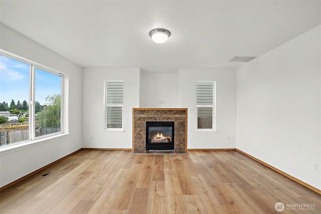 2213 189th Street E, Tacoma, WA 98445