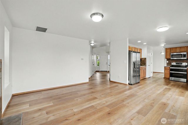 2213 189th Street E, Tacoma, WA 98445