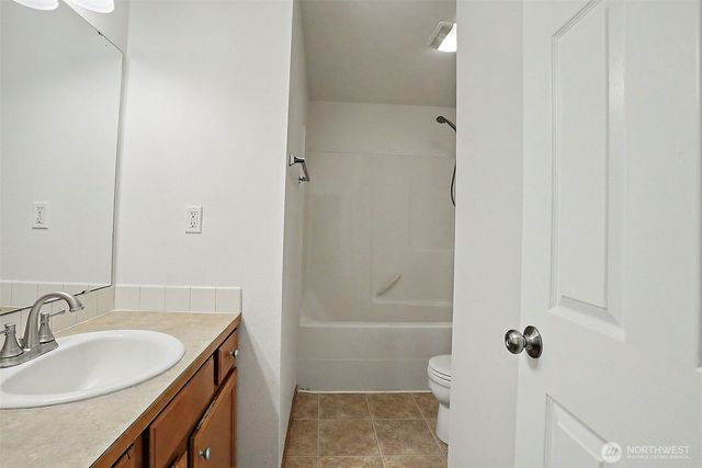 2213 189th Street E, Tacoma, WA 98445