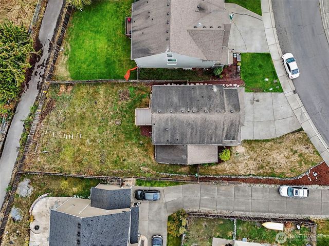 2213 189th Street E, Tacoma, WA 98445