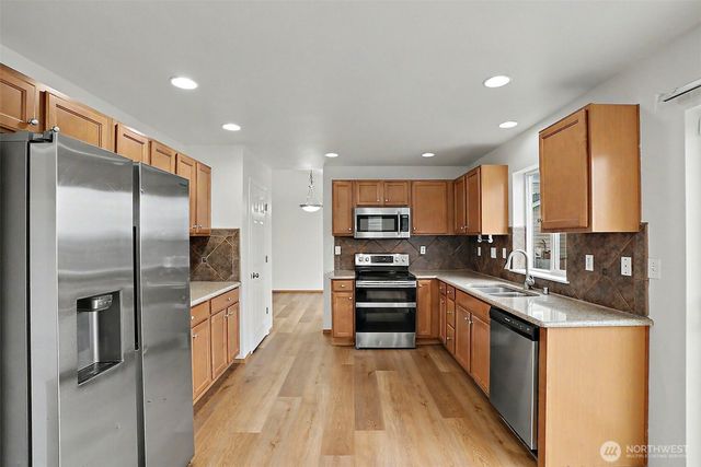 2213 189th Street E, Tacoma, WA 98445