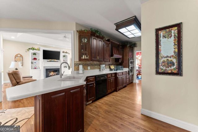 1121 Beacon Light Road, Hartwell, GA 30643