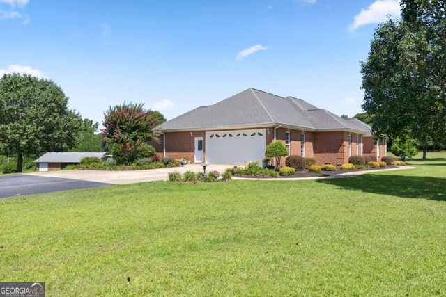 1121 Beacon Light Road, Hartwell, GA 30643