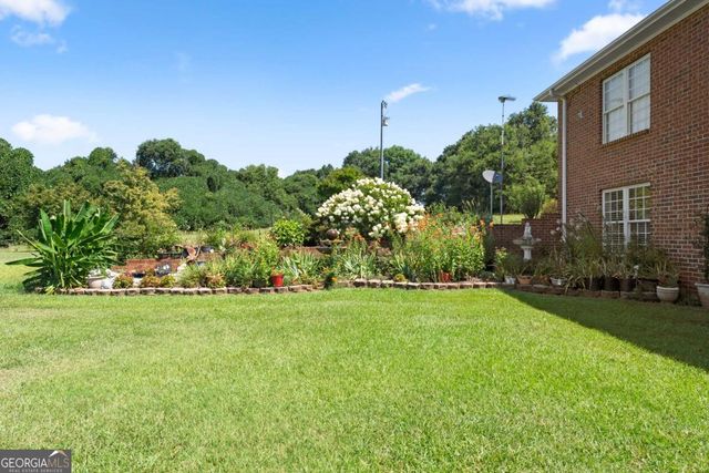 1121 Beacon Light Road, Hartwell, GA 30643