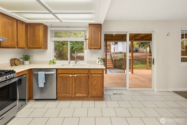 1006 Grant Avenue S, Renton, WA 98057