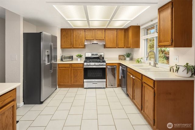 1006 Grant Avenue S, Renton, WA 98057