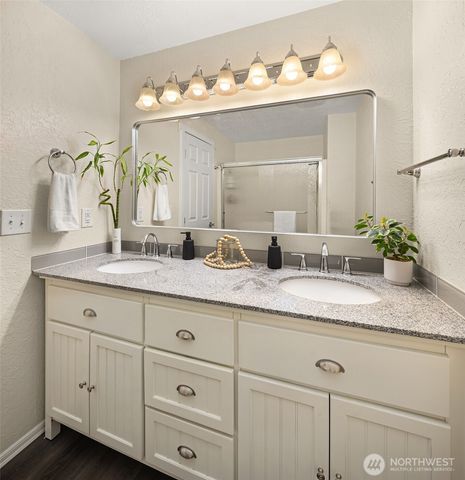 1006 Grant Avenue S, Renton, WA 98057