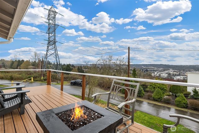 1006 Grant Avenue S, Renton, WA 98057