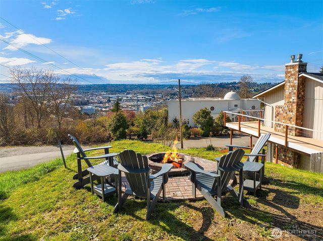 1006 Grant Avenue S, Renton, WA 98057