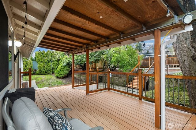 1006 Grant Avenue S, Renton, WA 98057